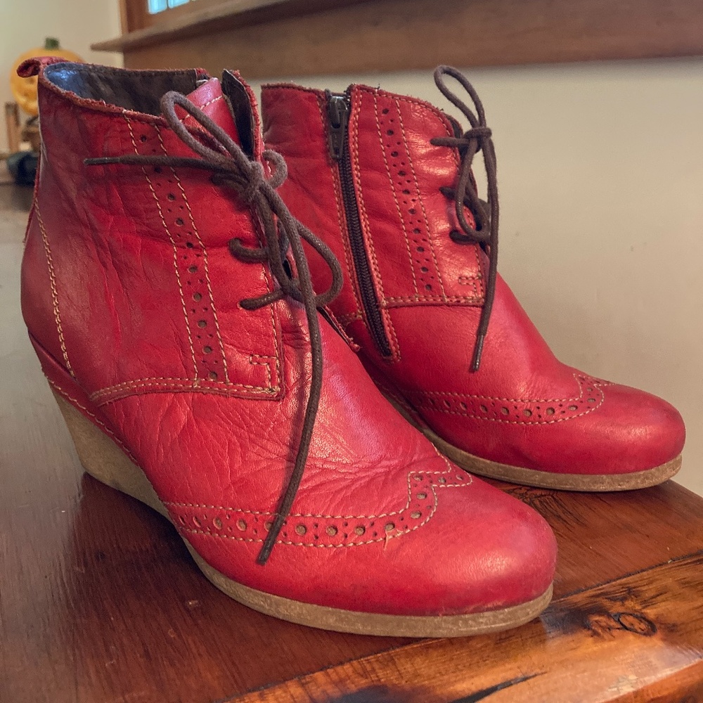 Red leather booties - size 7.5 lace up crepe wedge sole